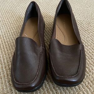 Easy spirit loafers